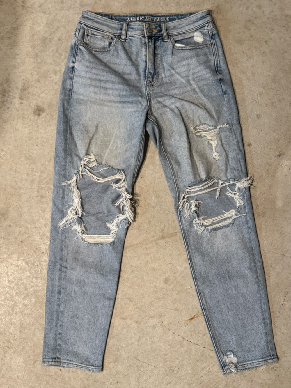 American Eagle Outfitters Light Blue Distressed Skinny Jeans